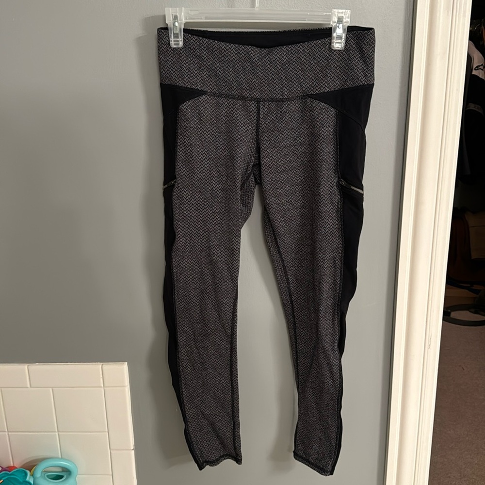 Athleta size M great/black leggings